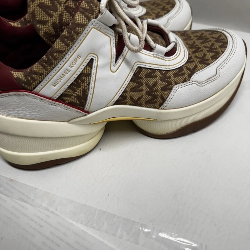 Michael Kors women Olympia platform Brown and White Sneakers size 11